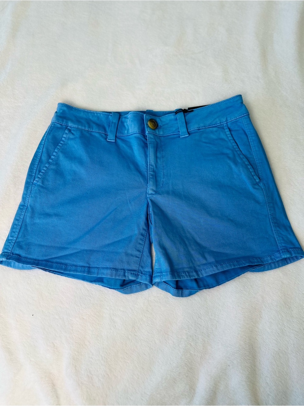 American Eagle Twill Midi Low Rise Super Stretch Shorts Size 6